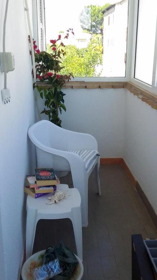 Bouganville A Apartament B&B Civitanova Marche Esterno foto